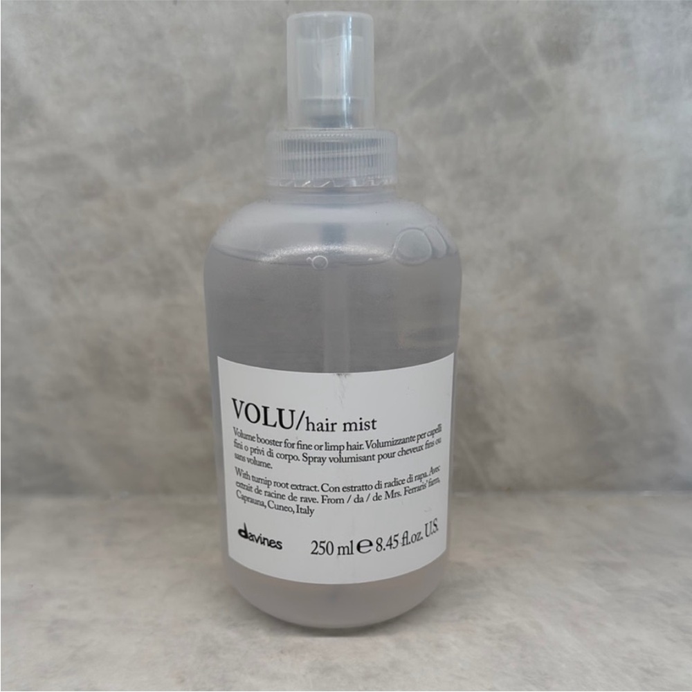 Davines VOLU hair mist 8.45 fl oz